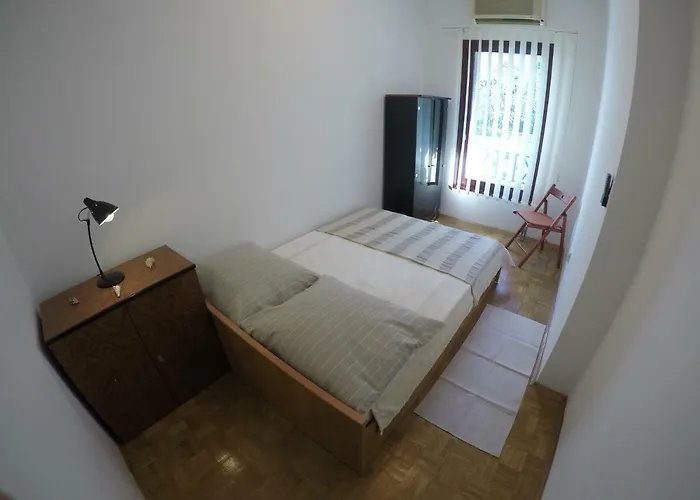 Studio Apartment Amfora Near Arena