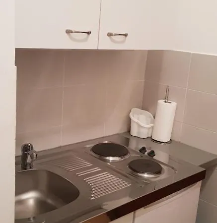 Amfora Near Arena Apartman